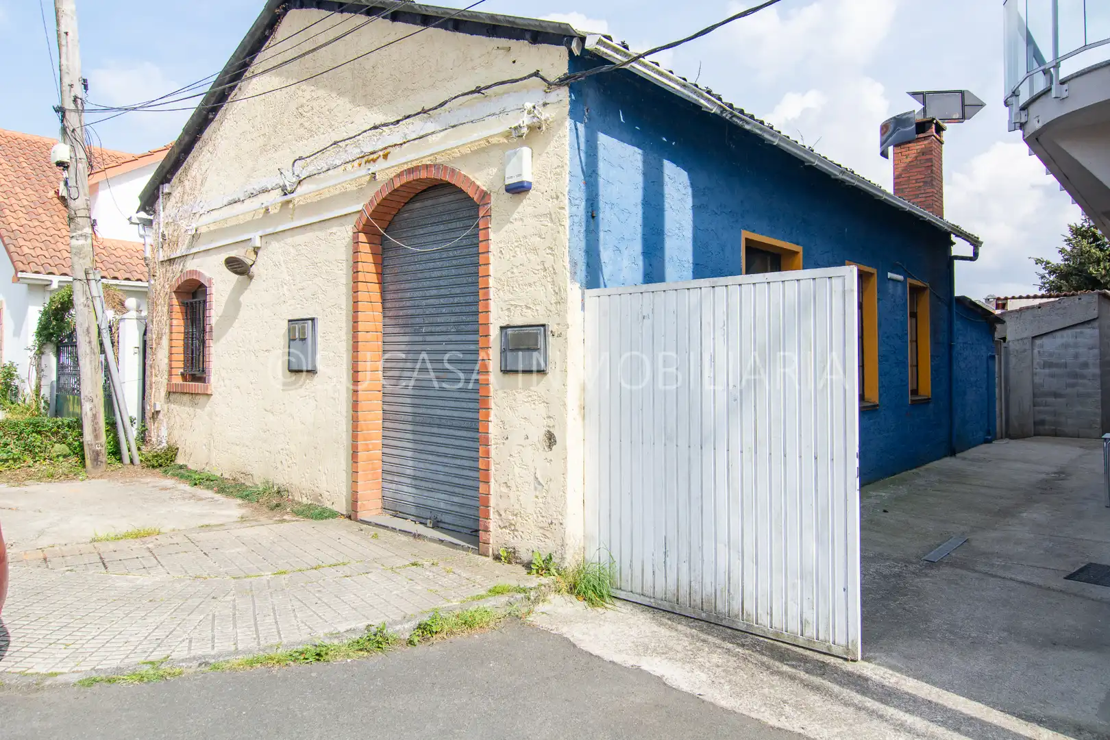 Vista exterior de Casa o xalet en venda en Carral amb Traster i Internet