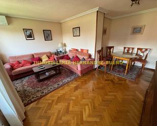 Living room of Flat for sale in Salamanca Capital  with Air Conditioner