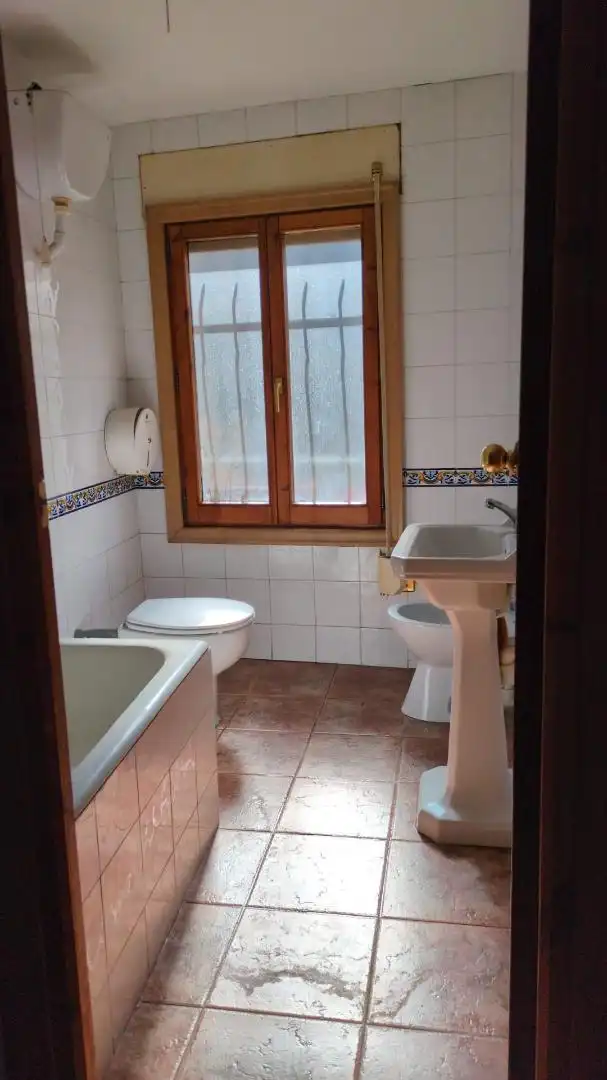 Baño de Casa adosada en venta en Ejea de los Caballeros con Terraza y Trastero