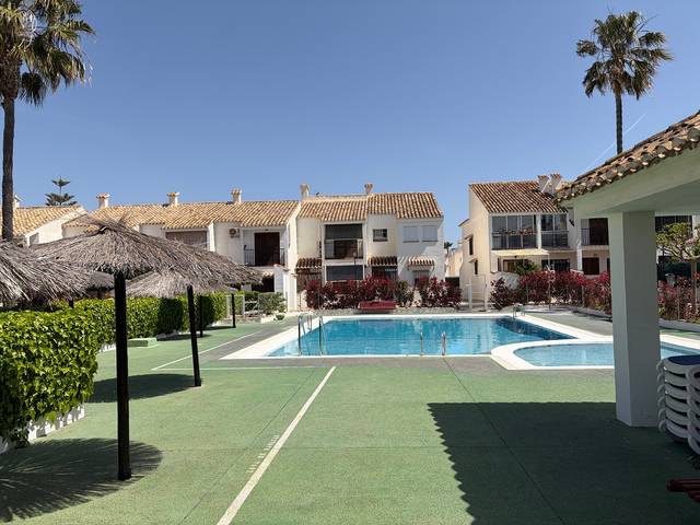 Casa adosada en Venta en Calle Monte de Santa Pola, 30 en Monte Faro - Altomar II