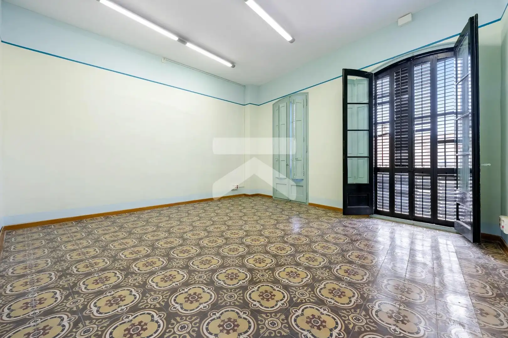 Buildings for sale in Tortosa