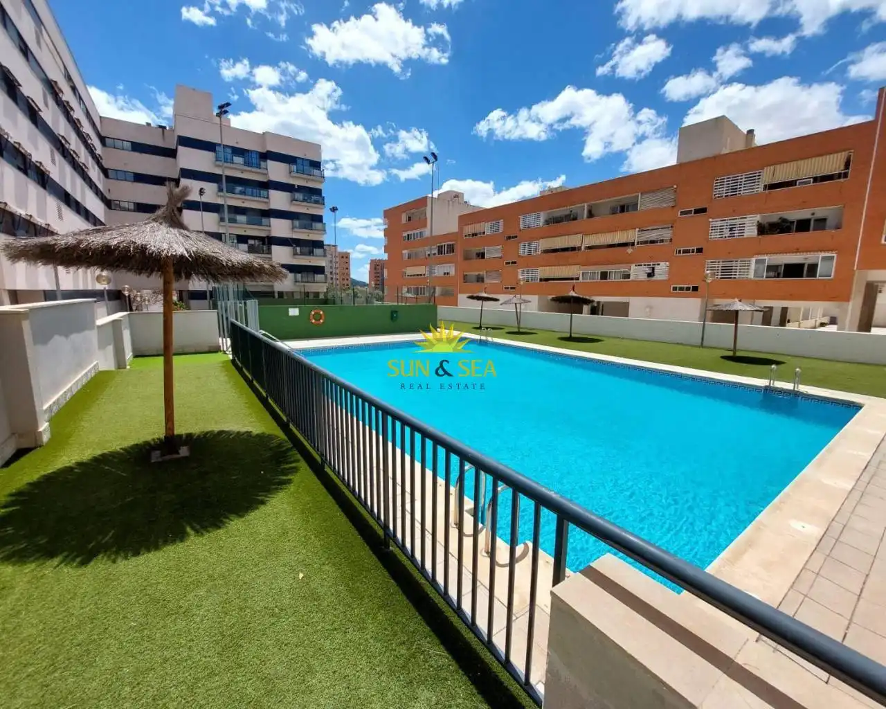 Piscina de Pis de lloguer en Alicante / Alacant amb Aire condicionat, Calefacció i Traster