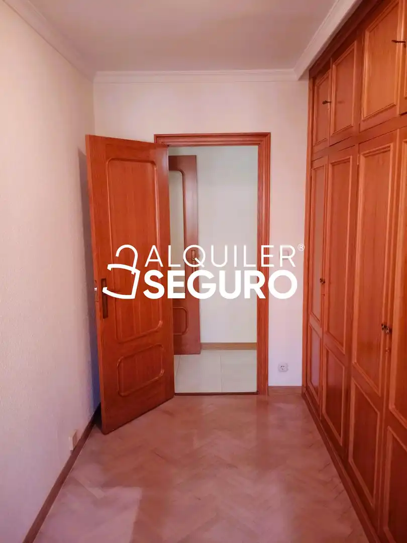 Schlafzimmer von Wohnung zur Miete in Valladolid mit Heizung und Terrasse