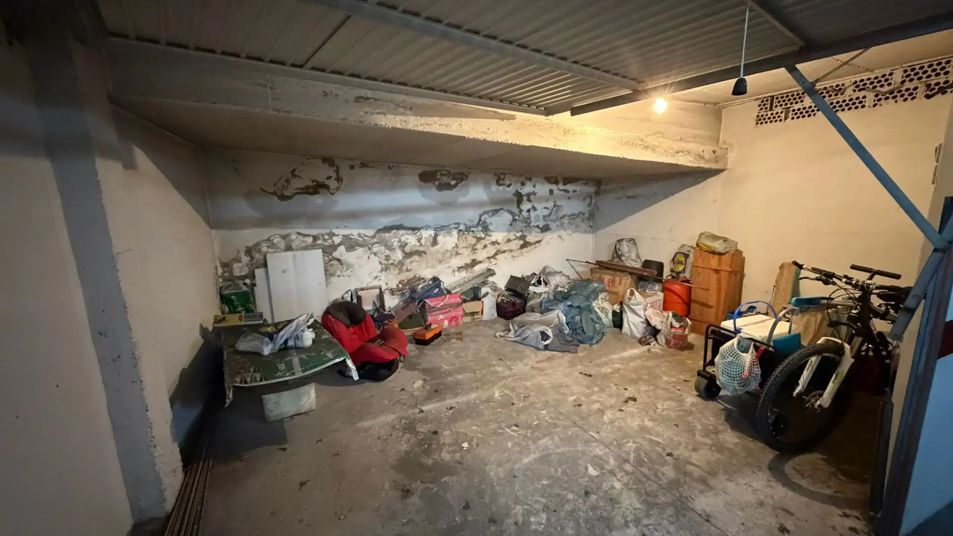 Garage for sale in San Fernando  with Alarm