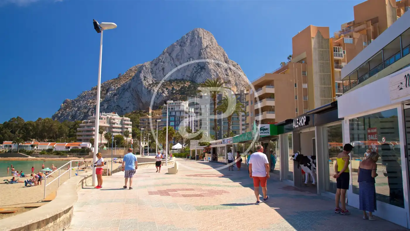 Piso en venta en Av. Rosa de los Vientos, Zona Levante - Playa Fossa