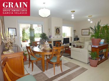 Villa avec balcon à vendre à Imaginalia - Llanos del Águila