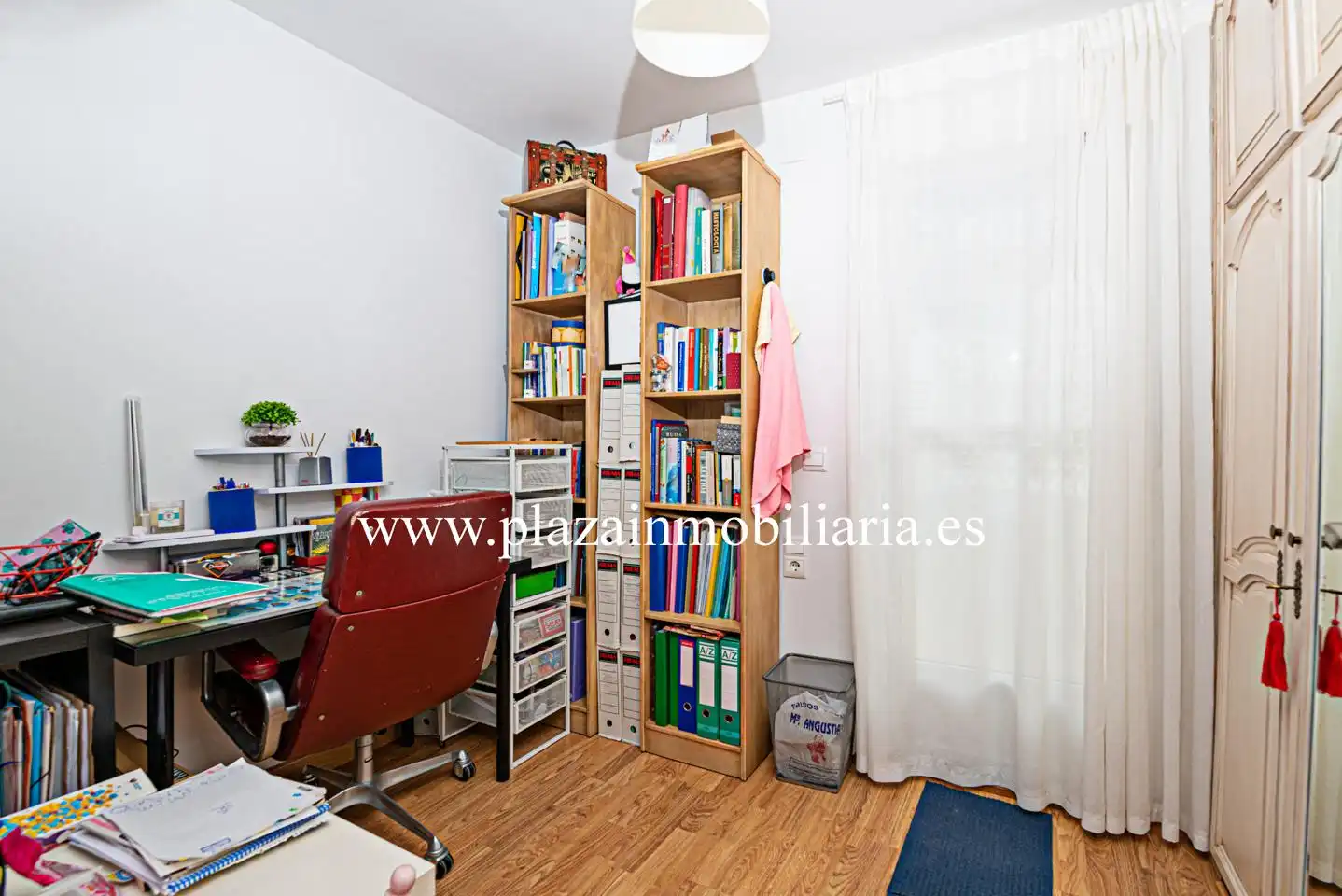 Schlafzimmer von Wohnung zum Verkauf in Lucena mit Klimaanlage und Balkon
