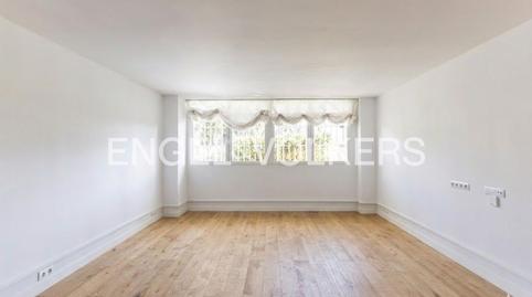 Foto 4 de Apartament de lloguer a Avenida de Pío XII, Castilla,  Madrid Capital