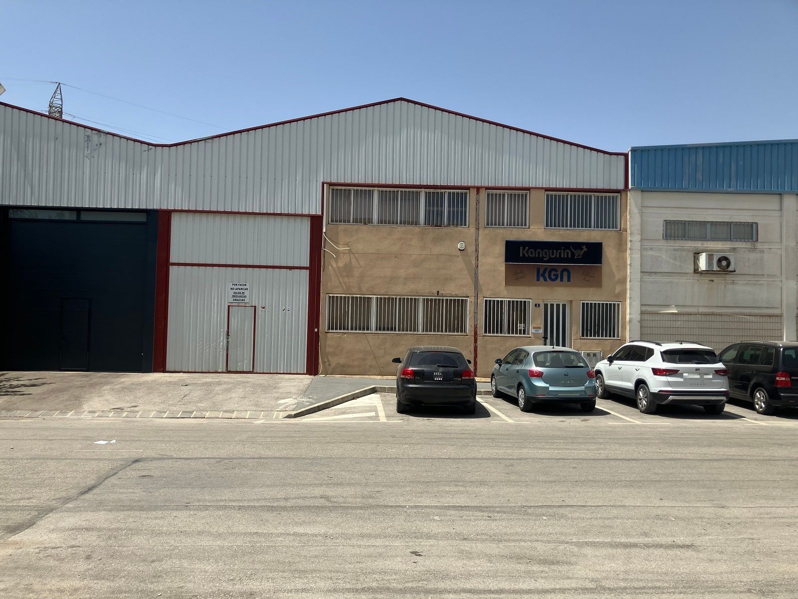 Vista exterior de Nave industrial en venta en Villena