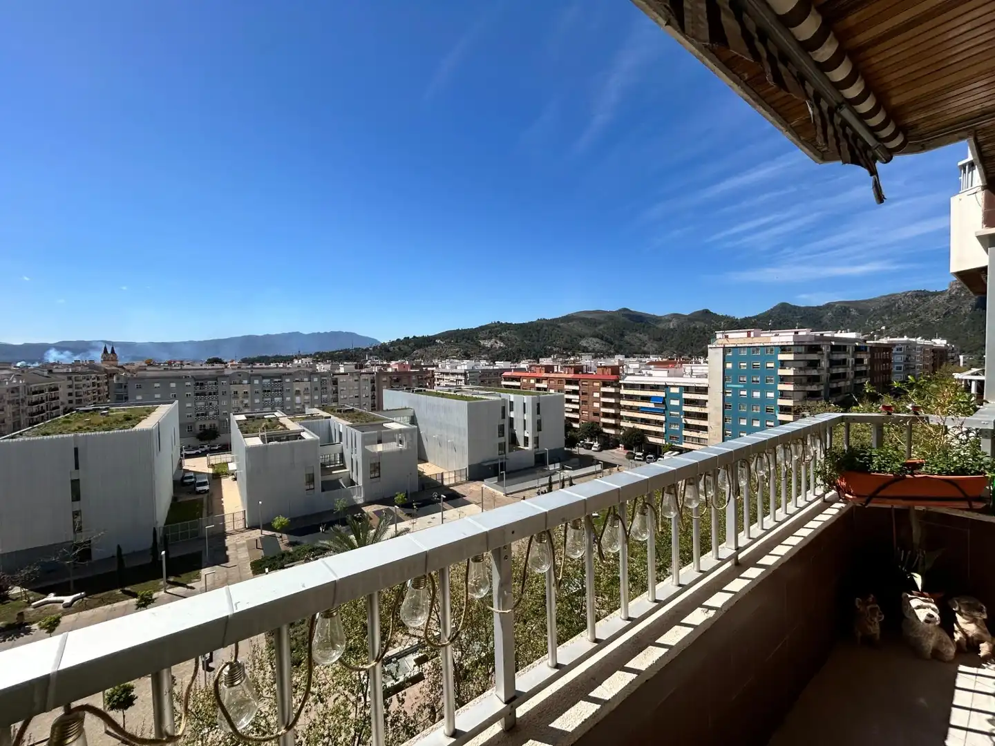 Flat with terrace for sale in Avenida GERMANIES