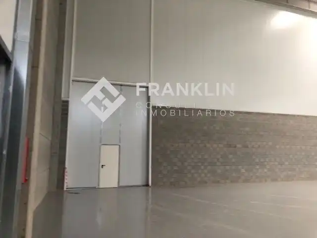 Fabrikhallen zur Miete in Celrà