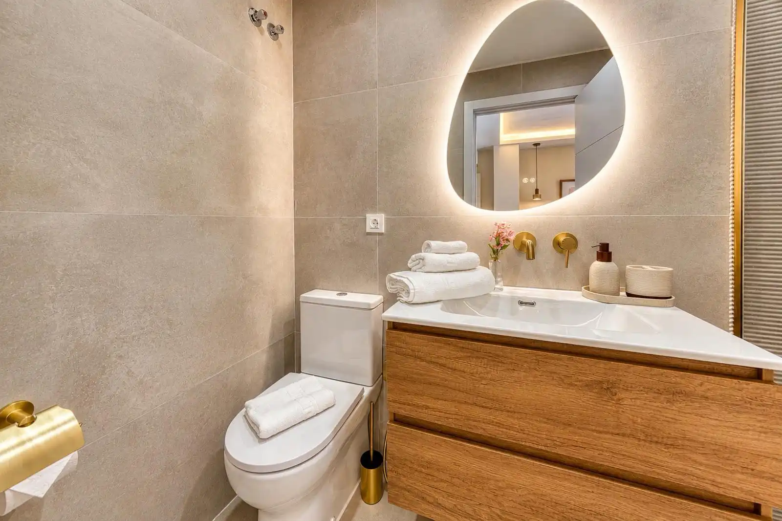 Bany de Apartament de lloguer en Marbella amb Aire condicionat, Terrassa i Traster