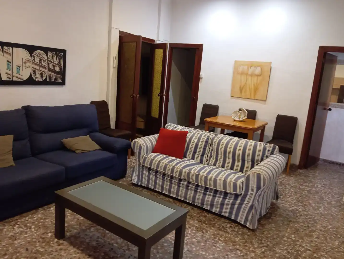 Sala d'estar de Casa adosada en venda en La Unión amb Aire condicionat