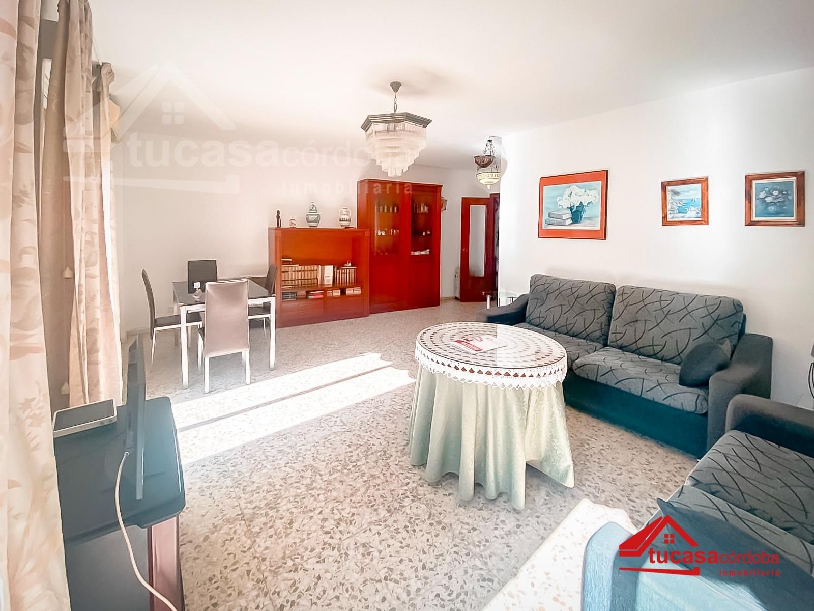 Sala d'estar de Pis en venda en  Córdoba Capital amb Aire condicionat, Calefacció i Balcó