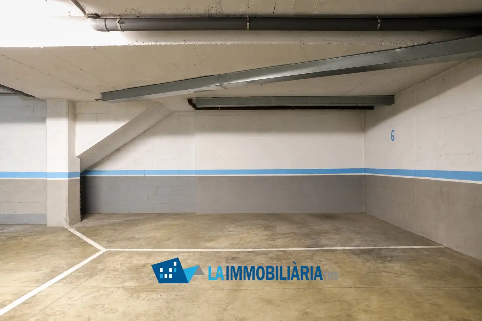 Aparcament de Pis en venda en Terrassa amb Aire condicionat, Calefacció i Balcó