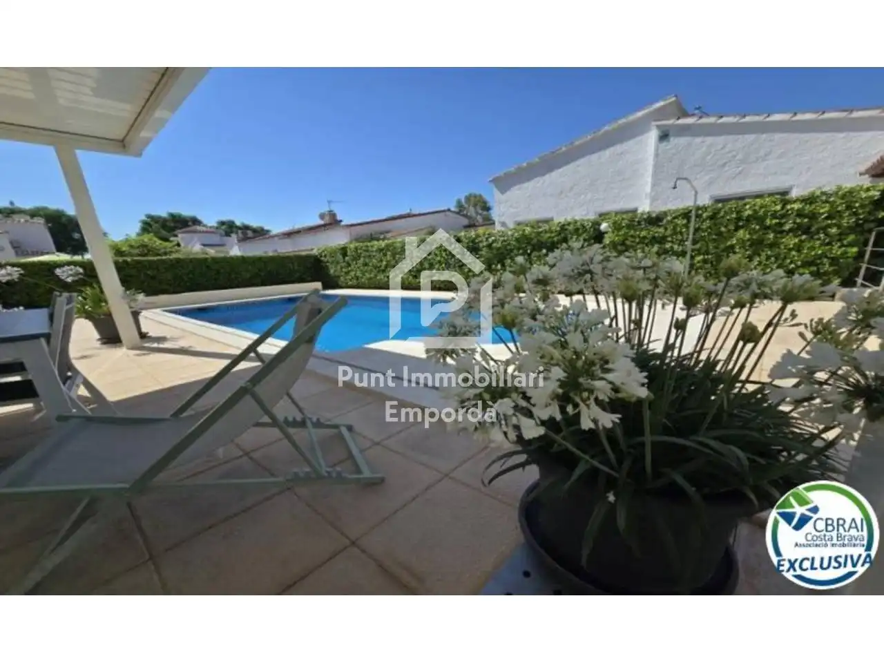 Casa con piscina en venta en Calle Montseny, imagen 2