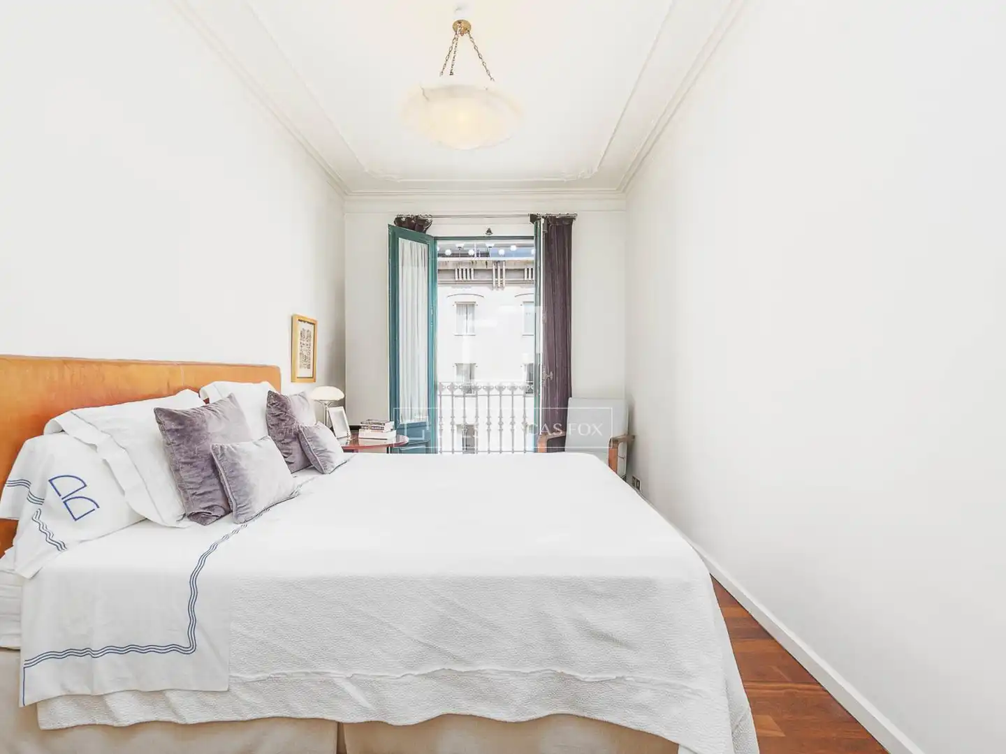 Schlafzimmer von Wohnung zum Verkauf in Barcelona mit Klimaanlage, Heizung und Terrasse