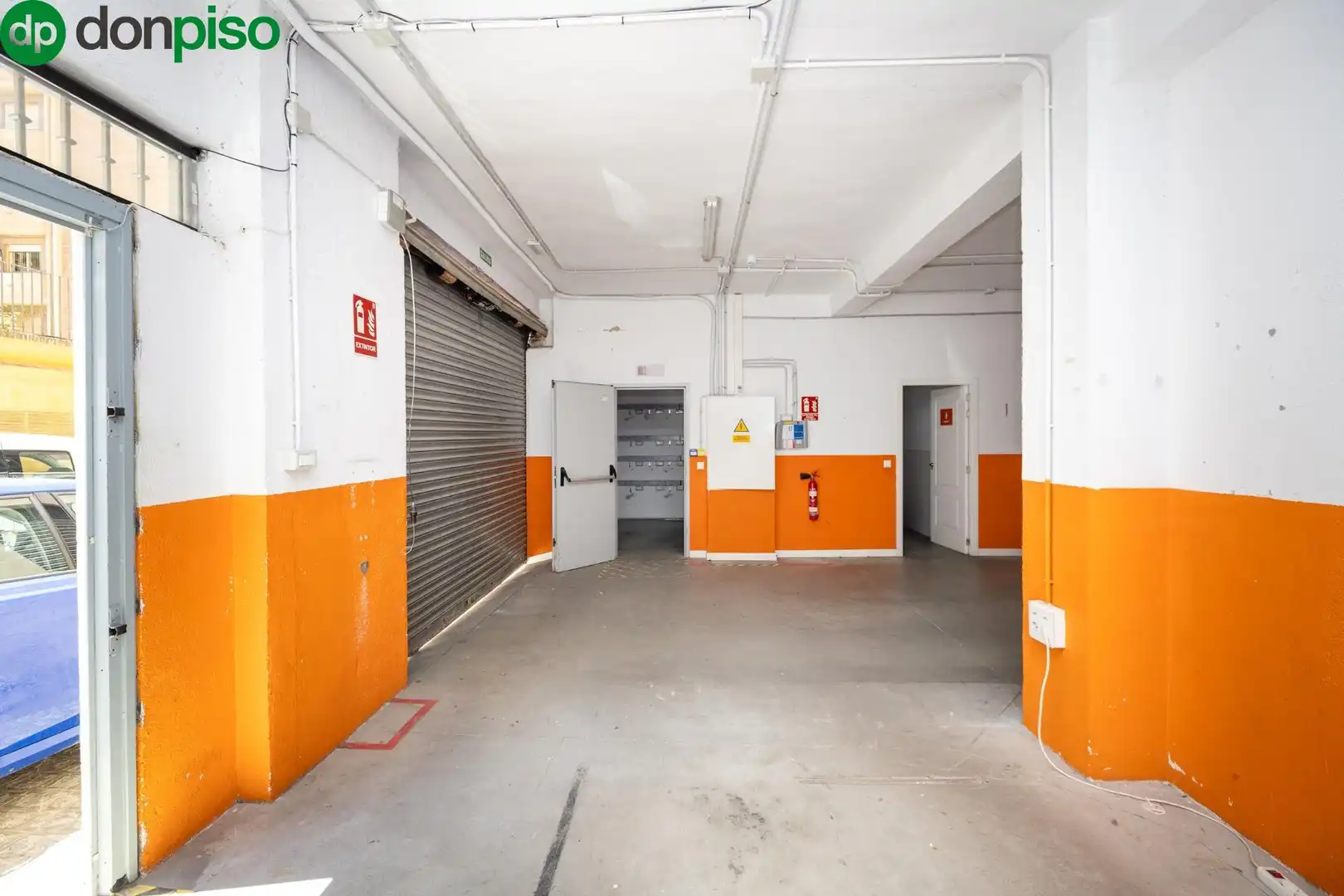 Local comercial en venta en Calle Calle Abderrahmán 11, imagen 6