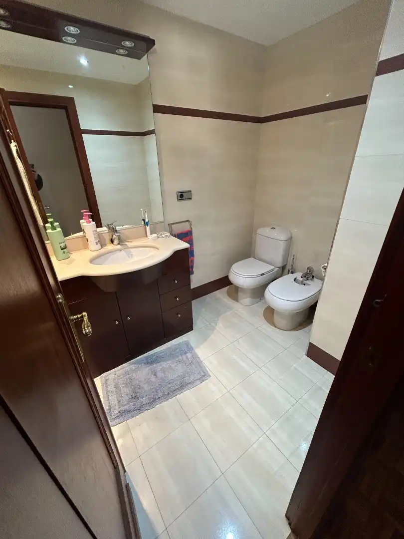 Baño de Piso en venta en Burgos con Terraza y Amueblado