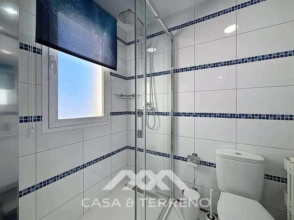 Badezimmer von Geschaftsraum zum Verkauf in Vélez-Málaga mit Klimaanlage