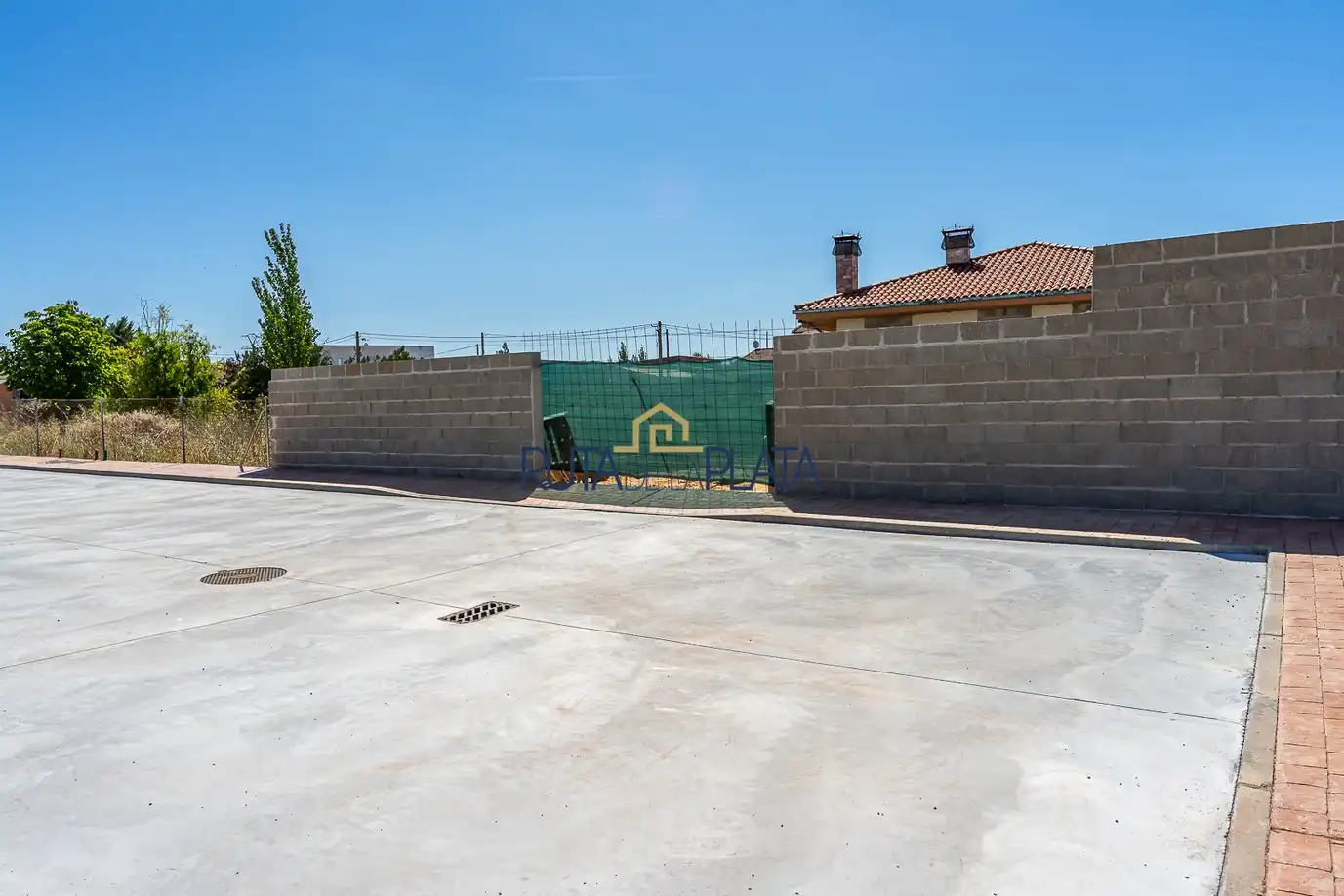 Residential zum Verkauf in Fresno de la Ribera