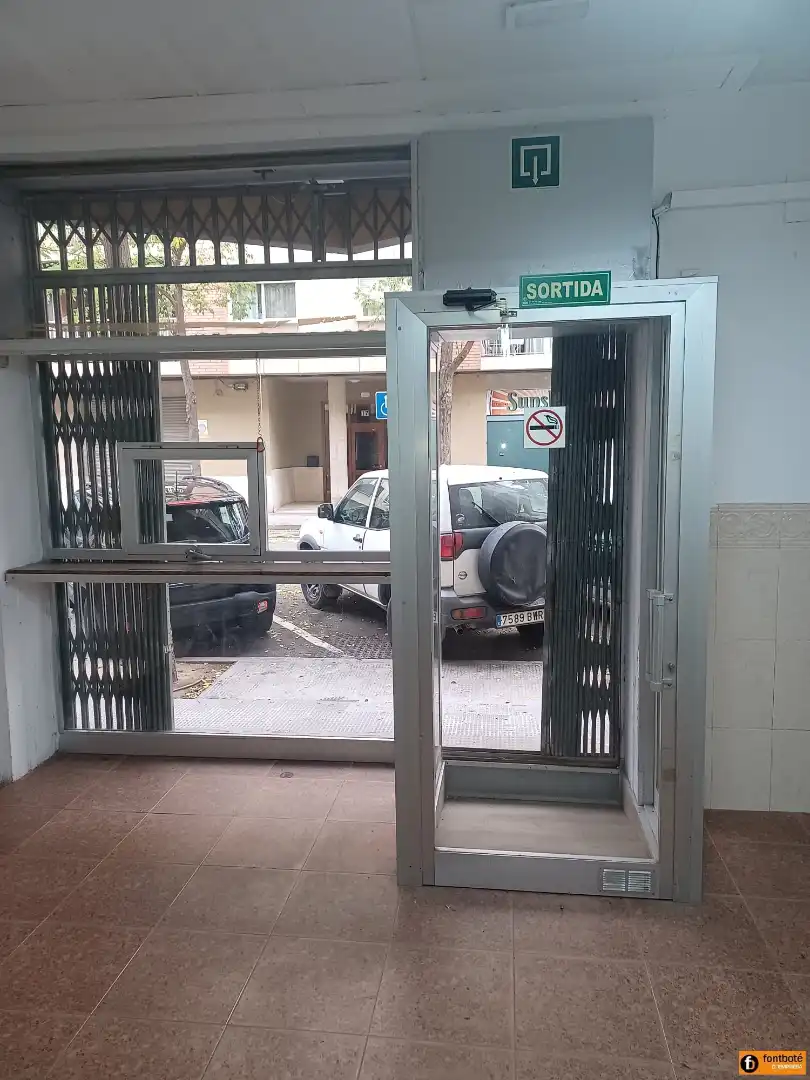 Local comercial centric en lloguer, imatge 2