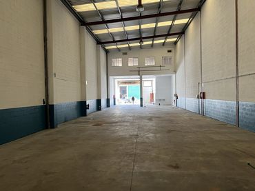 Nau industrial en venda a Bergondo
