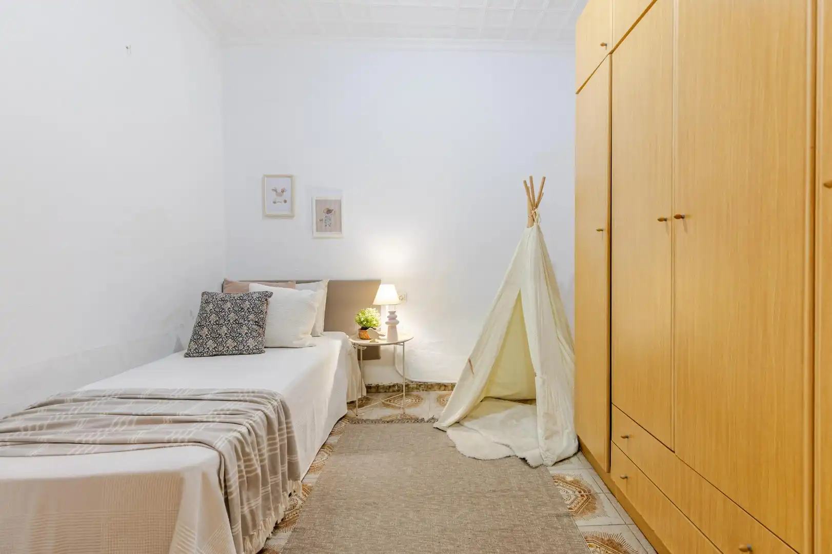 Habitación de Planta baja en venta en Alginet con Alarma