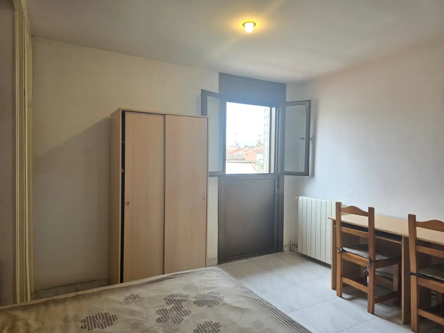 Habitación de Casa adosada en venta en Sabadell con Calefacción