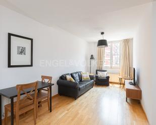 Sala d'estar de Apartament en venda en  Barcelona Capital amb Aire condicionat, Calefacció i Parquet