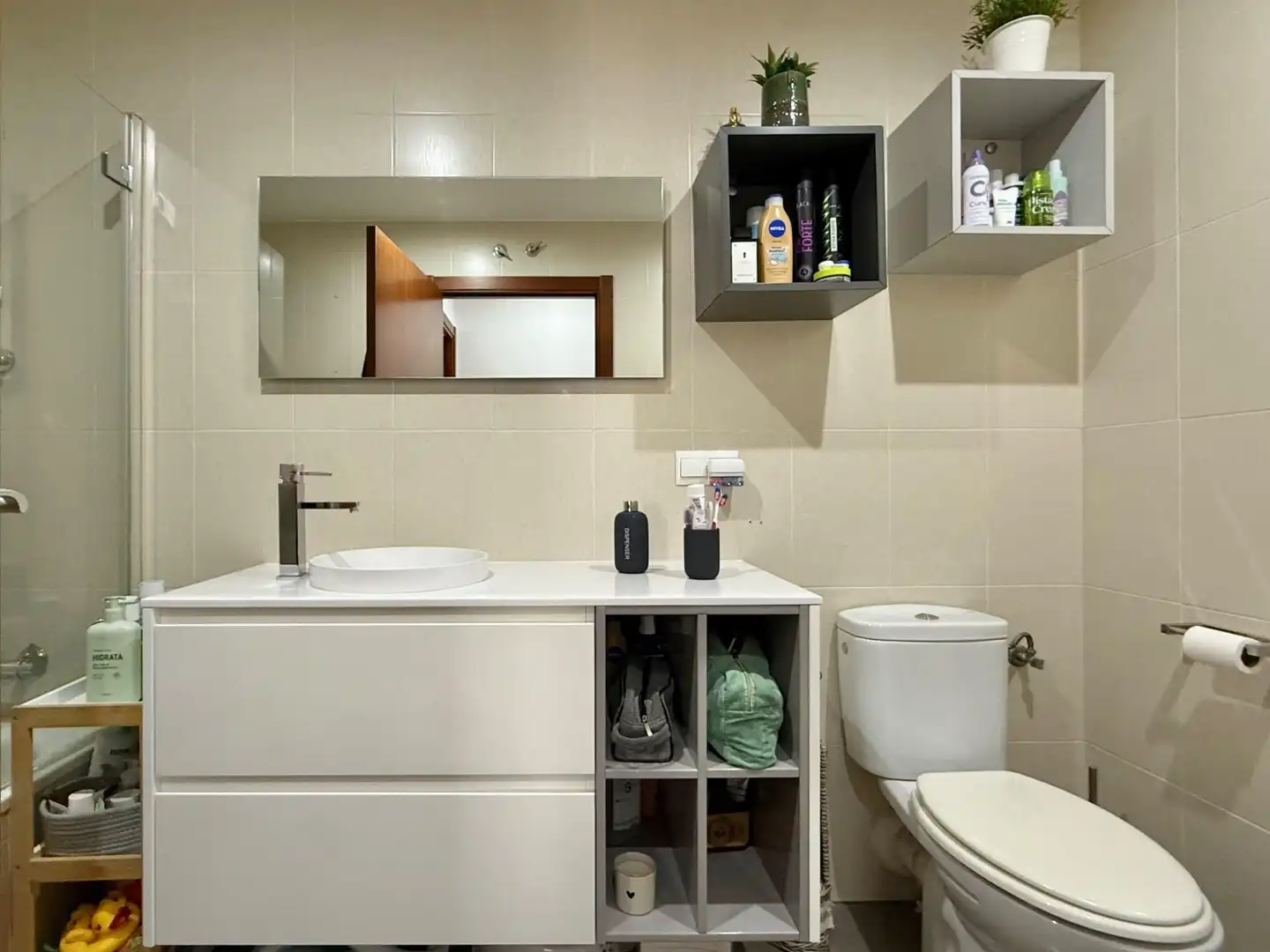 Bathroom of Flat for sale in Tudela  with Air Conditioner, Heating and Parquet flooring