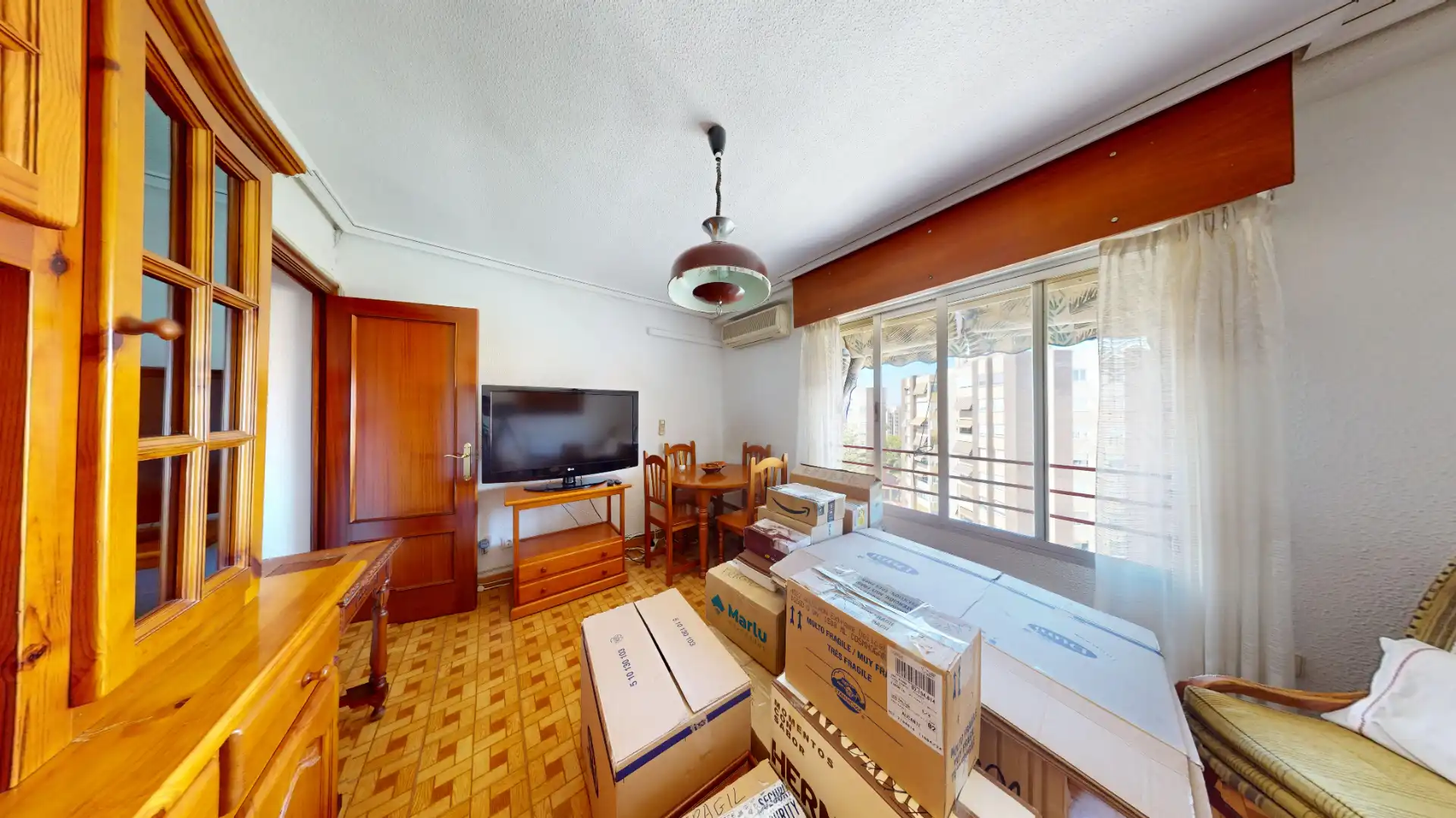Habitación de Piso en venta en Alicante / Alacant con Aire acondicionado, Terraza y Amueblado