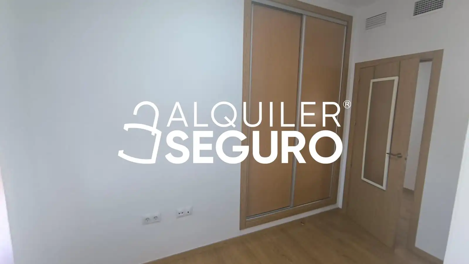 Habitación de Piso de alquiler en Sevilla con Aire acondicionado