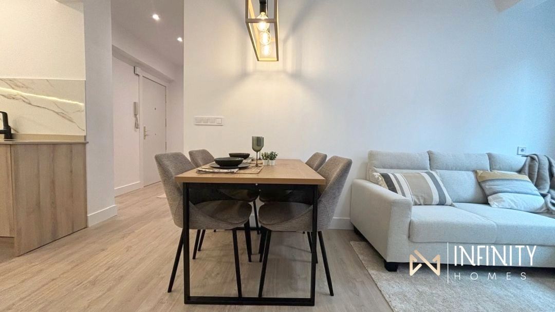 Dining room of Flat to rent in Bilbao   with Heating