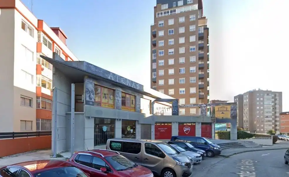 Vista exterior de Local en venta en Vigo 