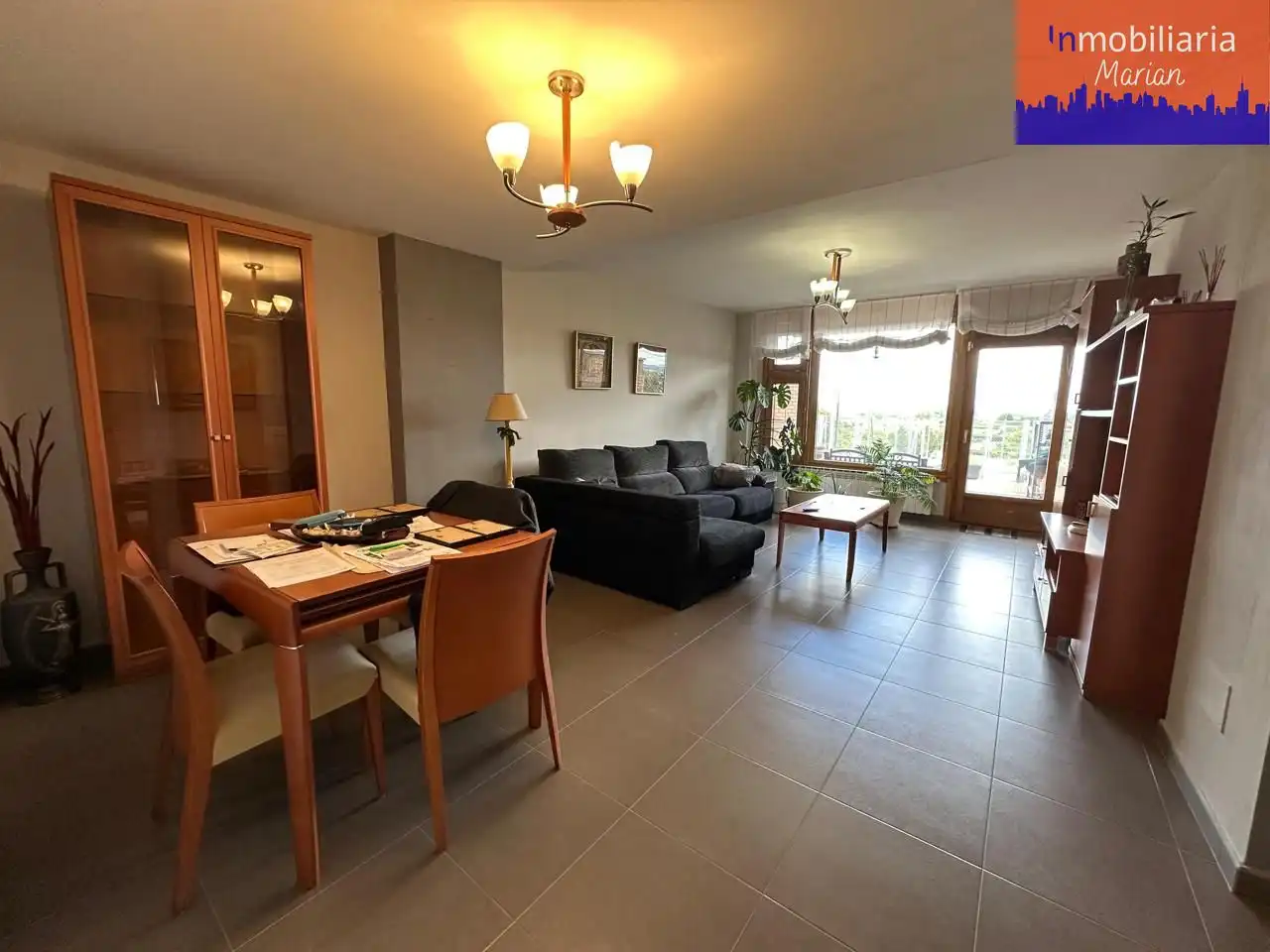 Sala de estar de Casa o chalet en venta en Aranda de Duero con Calefacción, Jardín privado y Terraza