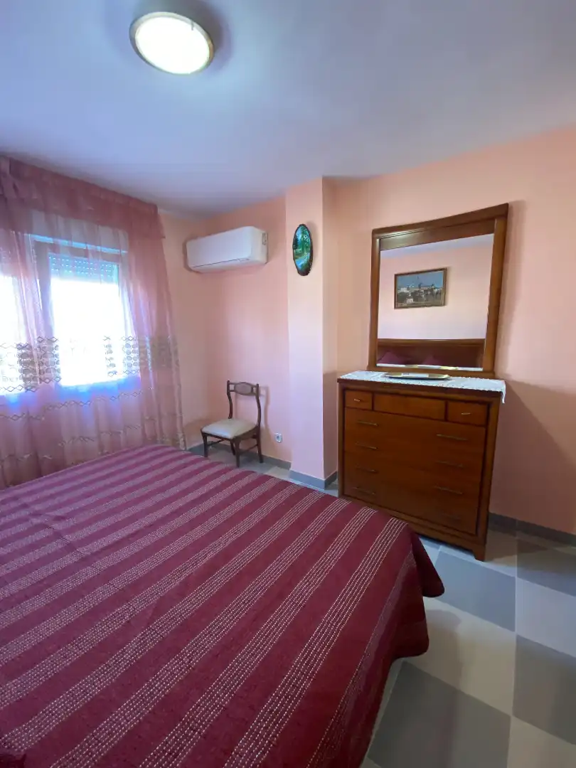 Schlafzimmer von Wohnung zur Miete in Málaga mit Klimaanlage, Terrasse und Möbliert
