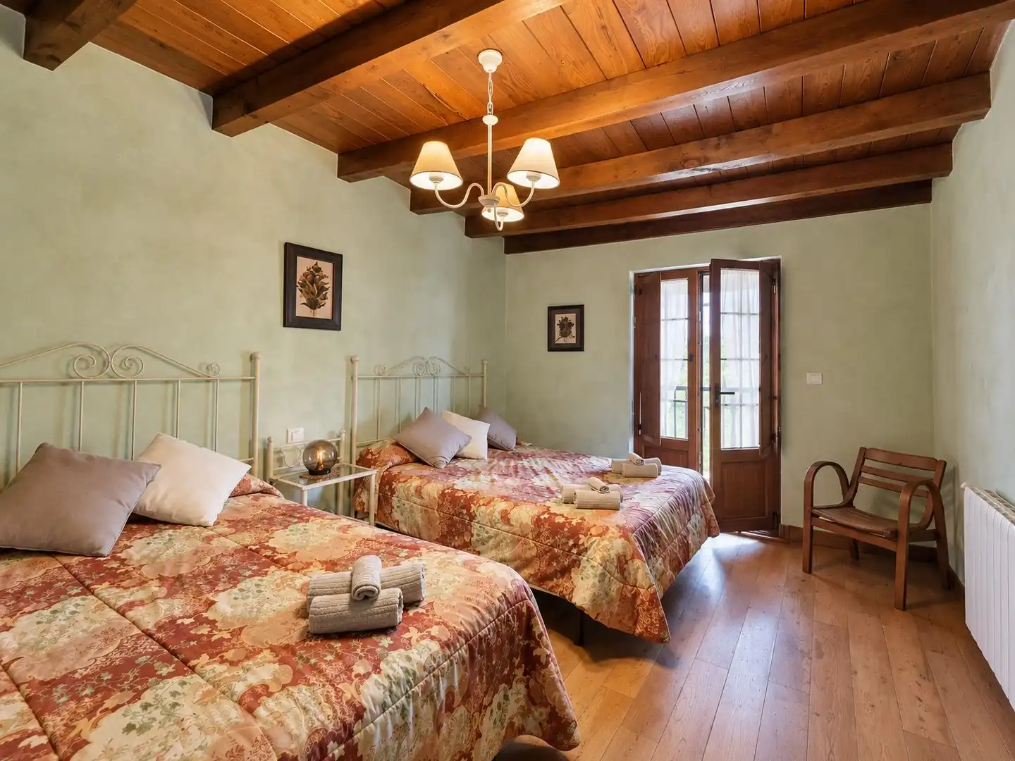 Habitación de Casa o chalet en venta en Cieza (Cantabria) con Calefacción, Jardín privado y Balcón