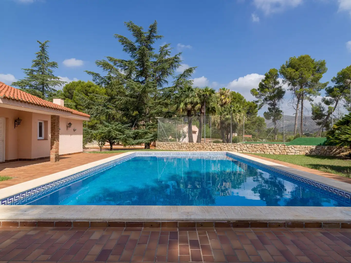 Piscina de Casa o xalet en venda en Ontinyent amb Aire condicionat, Calefacció i Jardí privat