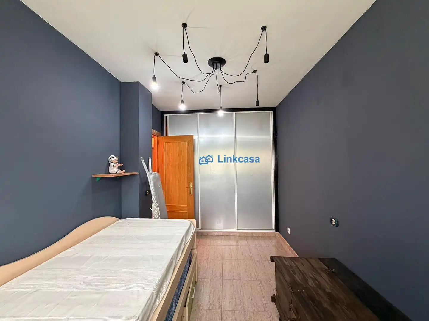 Casa adosada en venta en Velilla de San Antonio con Aire acondicionado, Calefacción y Jardín privado