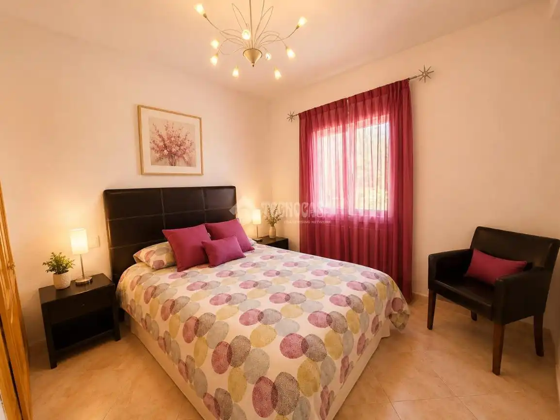 Habitación de Casa o chalet en venta en Carranque con Aire acondicionado, Parquet y Terraza