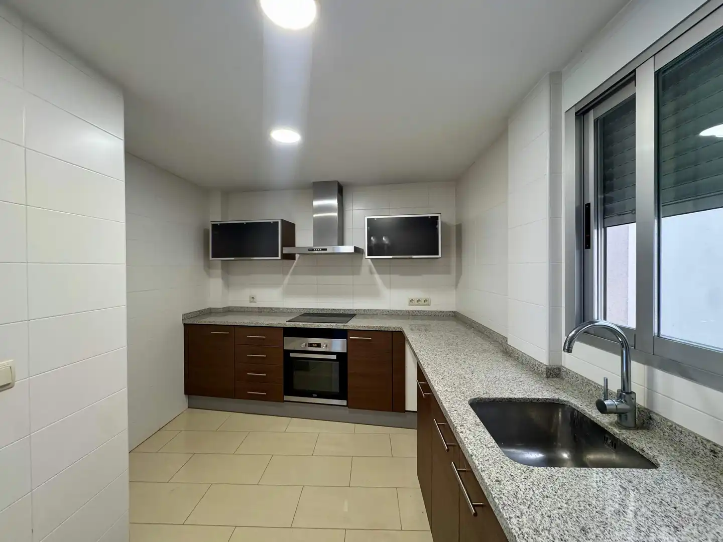 Küche von Maisonette zum Verkauf in Gandia mit Klimaanlage