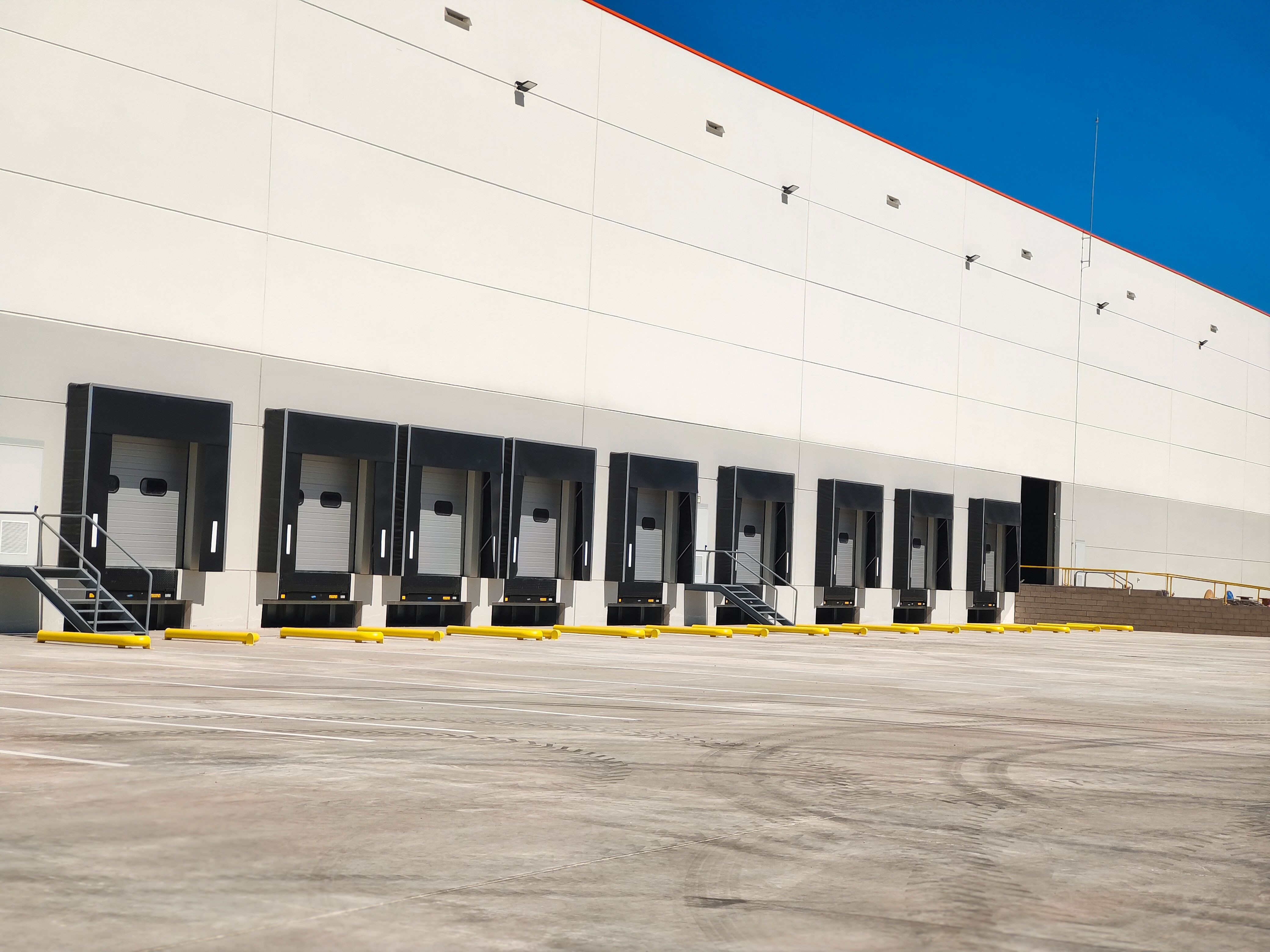 Exterior view of Industrial buildings to rent in Bustares