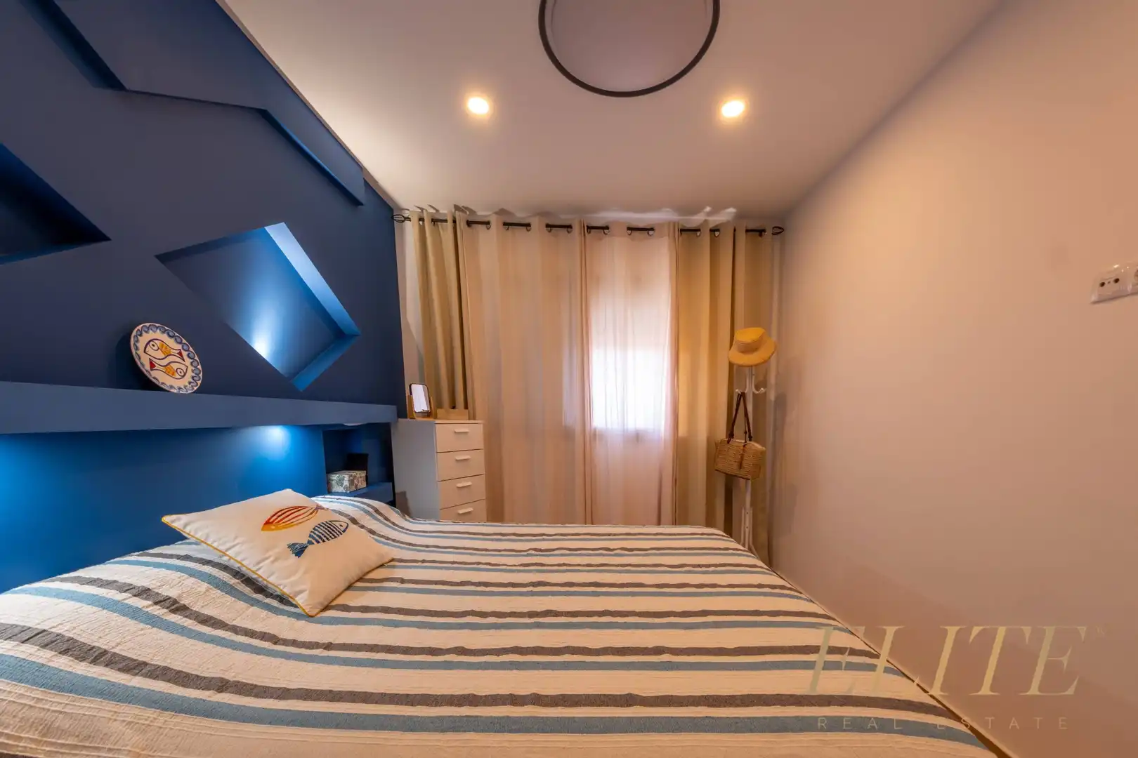 Dormitori de Apartament en venda en San Bartolomé de Tirajana amb Aire condicionat, Jardí privat i Moblat