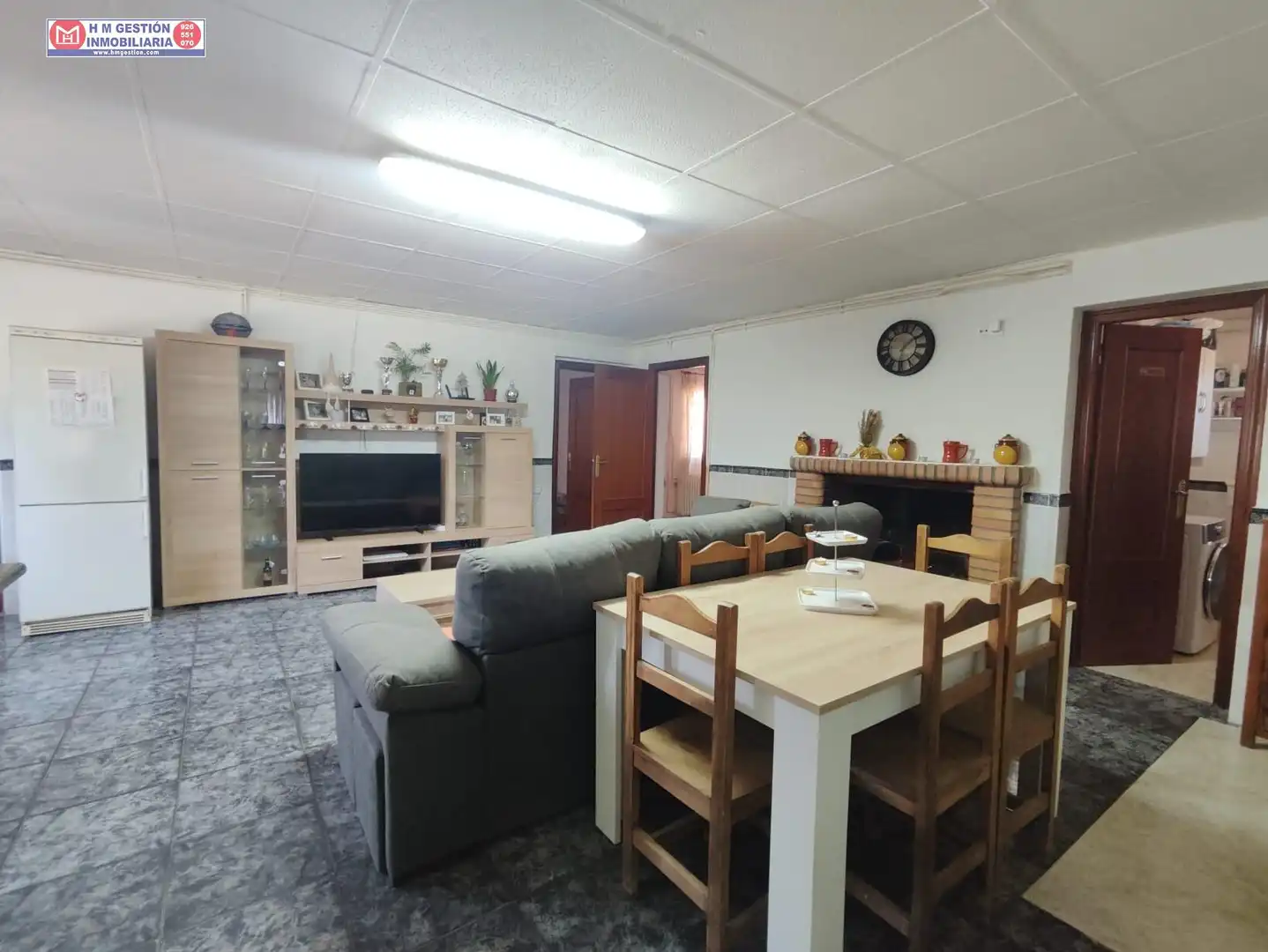 Sala d'estar de Casa o xalet en venda en Alcázar de San Juan amb Aire condicionat, Terrassa i Traster