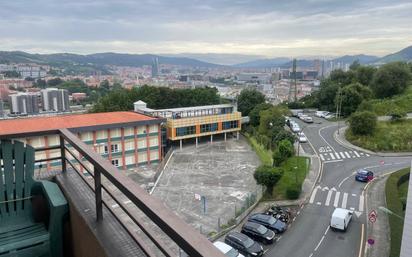 Aparcament de Pis en venda en Bilbao  amb Terrassa