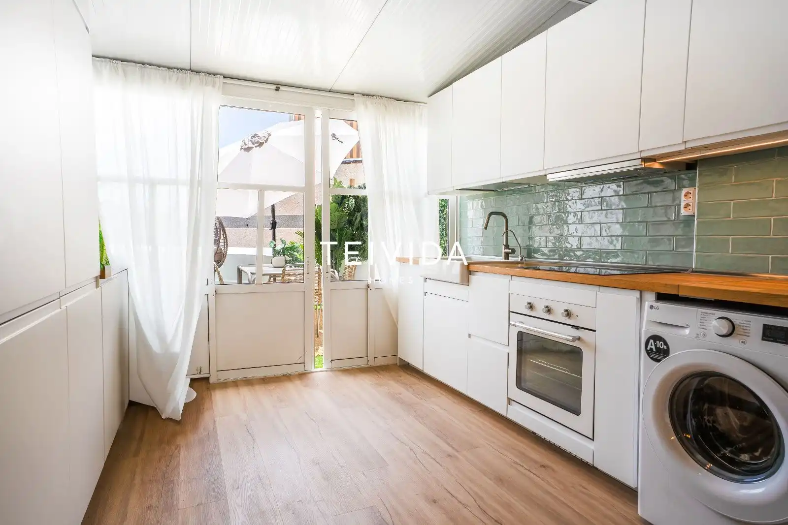 Kitchen of Flat for sale in Arona  with Terrace, Swimming Pool and Community pool