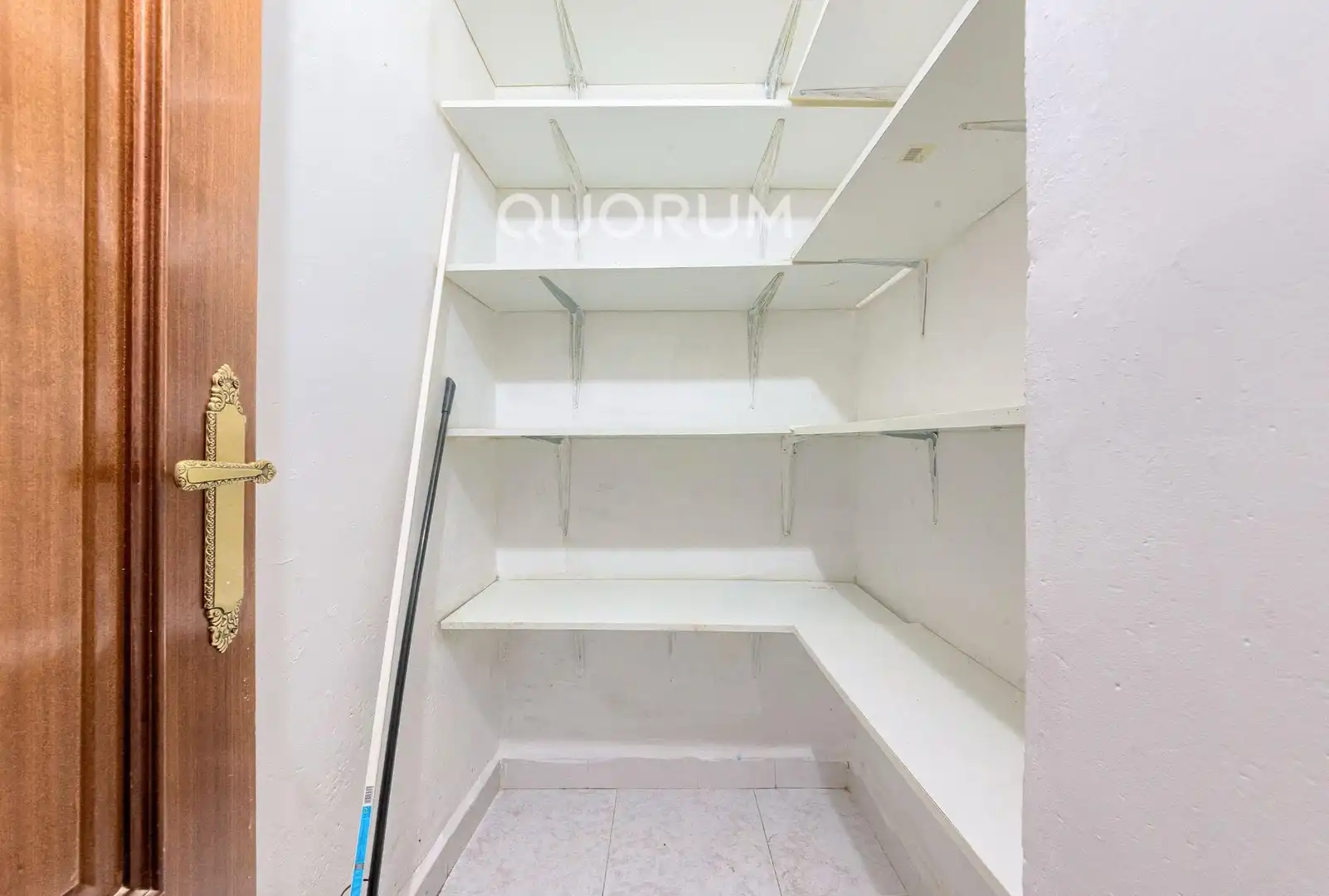 Piso en venta en Arrigorriaga con Calefacción, Amueblado y Balcón