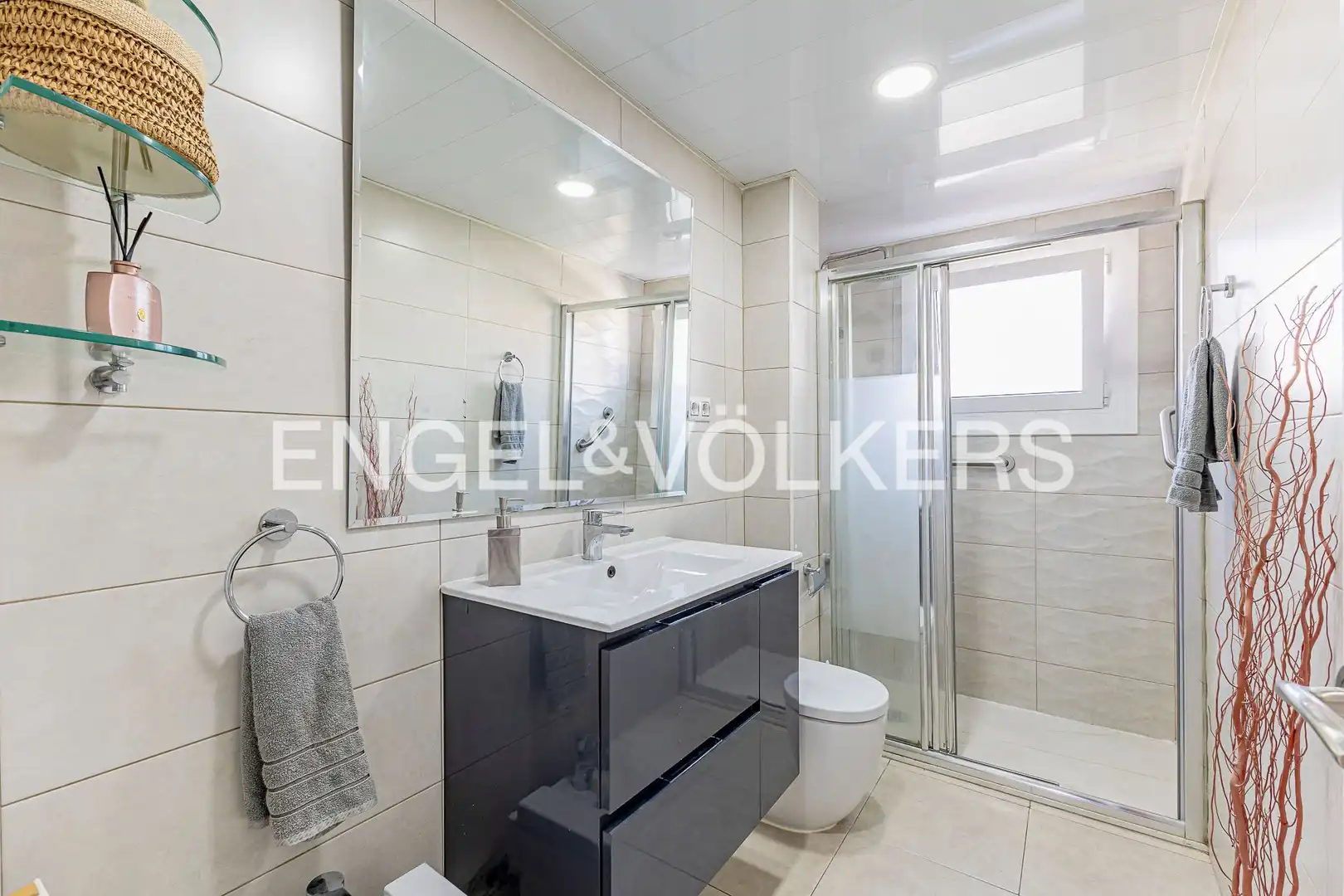 Baño de Ático en venta en Barcelona con Aire acondicionado, Calefacción y Parquet