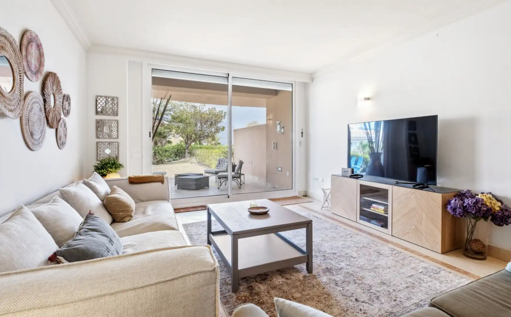 Apartament amb piscina en venda a Nueva Andalucía, imagen 3